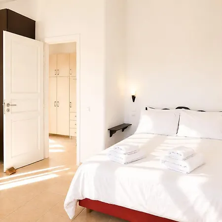 Yakinthos Hotel 4*