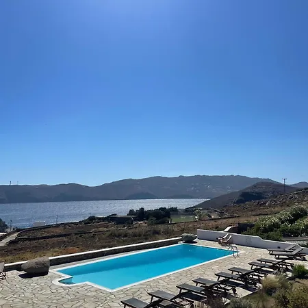 Yakinthos 4*