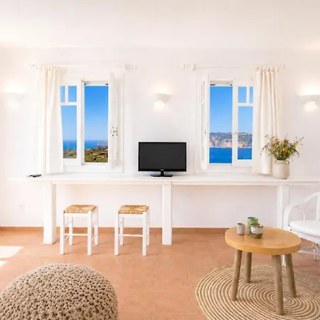 Yakinthos Hotel 4*