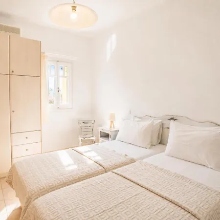 Hotel Yakinthos 4*