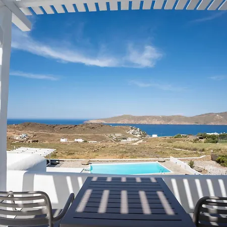 Hotel Yakinthos 4*